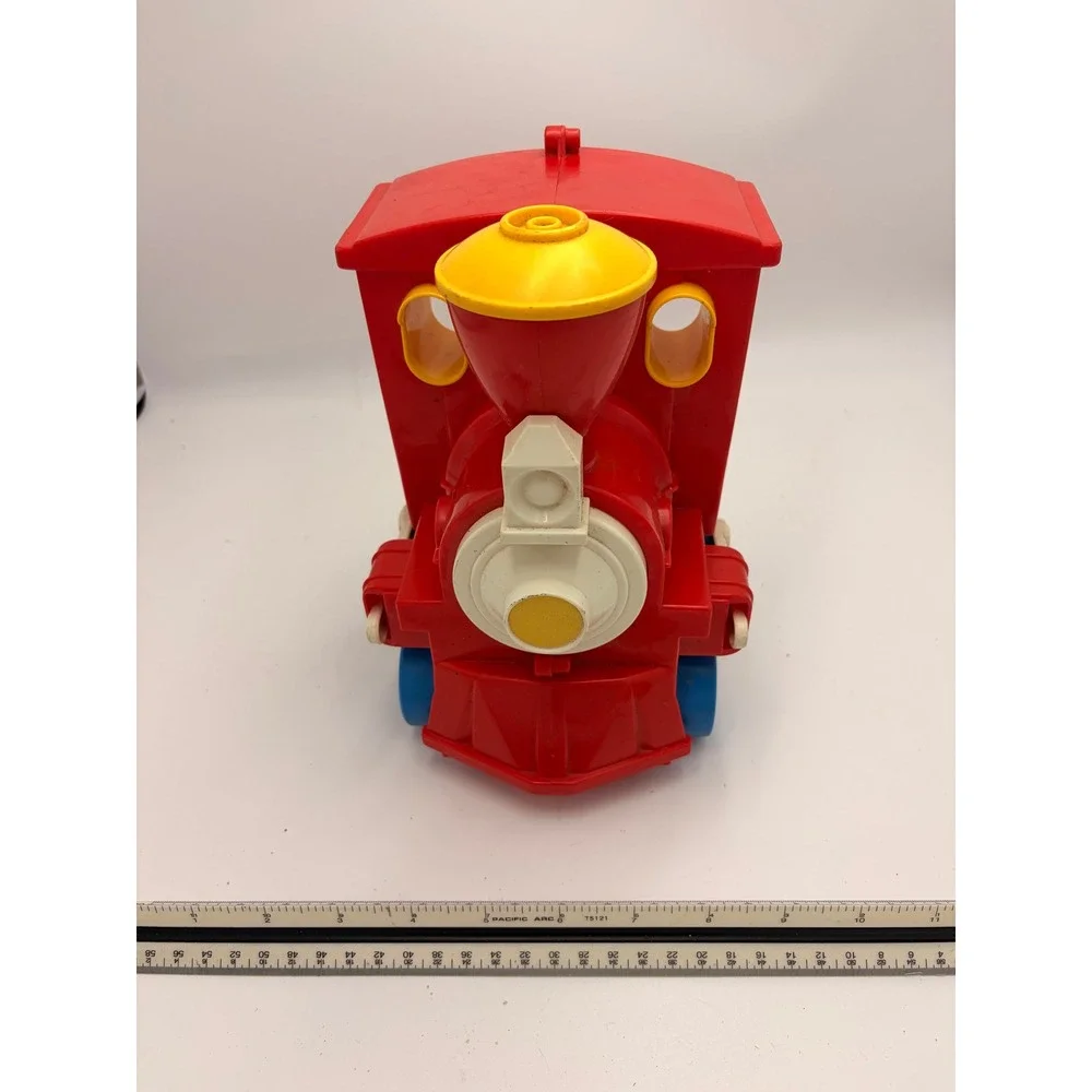 Vintage Fisher Price Little People Red Steam Engine Train Locomotive‎ Toy 1980s